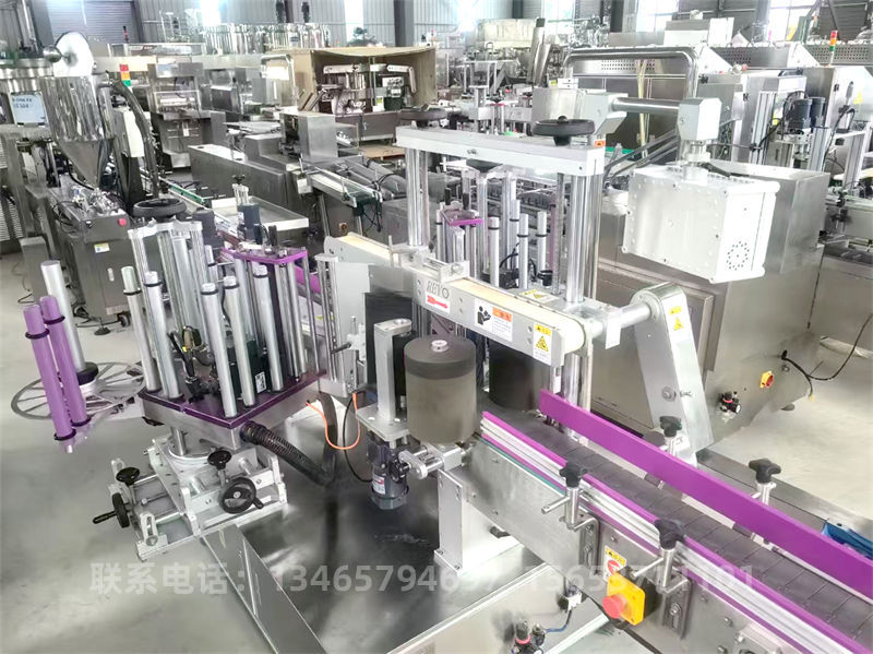 全自動高速雙面貼標(biāo)機(jī)1.jpg 全自動高速雙面貼標(biāo)機(jī)1.jpg