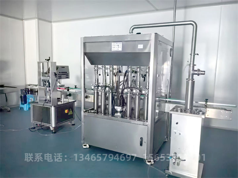 全自動(dòng)液體灌裝機(jī)1.jpg 全自動(dòng)液體灌裝機(jī)1.jpg
