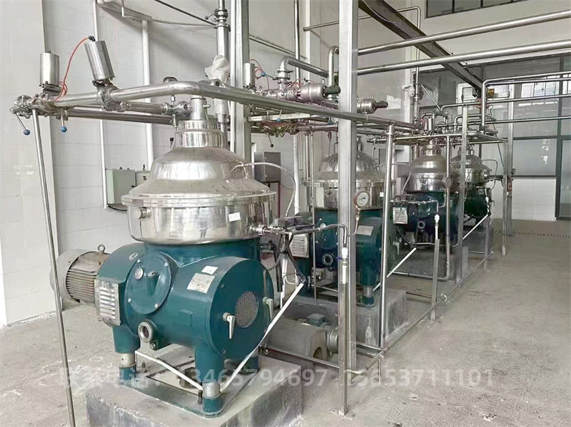 淀粉廠碟式分離機(jī).jpg 淀粉廠碟式分離機(jī).jpg