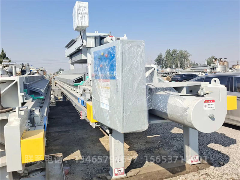 高效隔膜廂式壓濾機(jī).jpg 高效隔膜廂式壓濾機(jī).jpg
