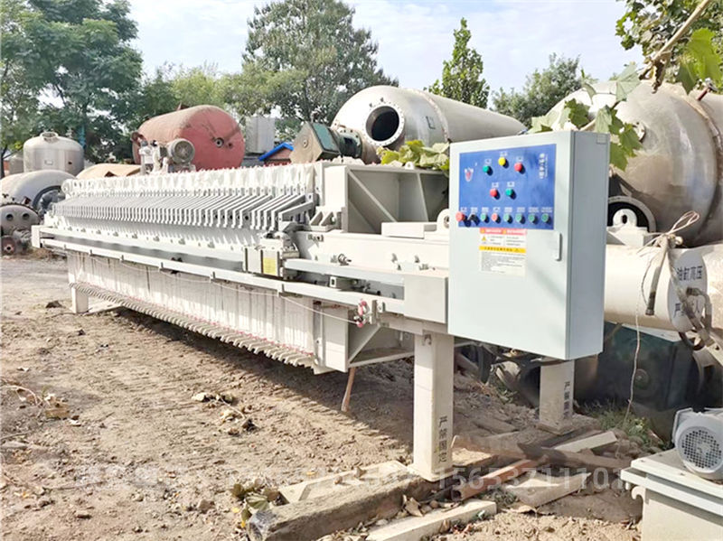 高效全自動廂式壓濾機.jpg 高效全自動廂式壓濾機.jpg