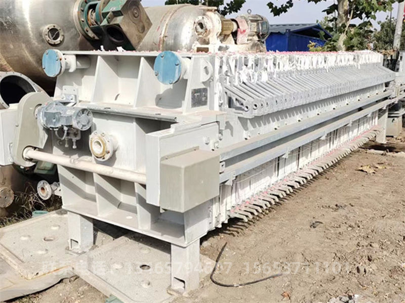 全自動隔膜壓濾機.jpg 全自動隔膜壓濾機.jpg