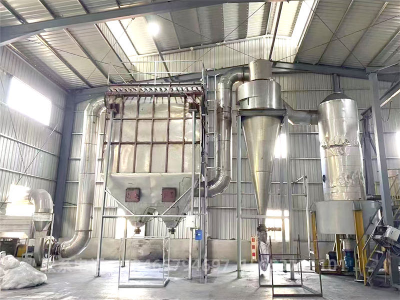 不銹鋼旋轉(zhuǎn)閃蒸干燥機.jpg 不銹鋼旋轉(zhuǎn)閃蒸干燥機.jpg