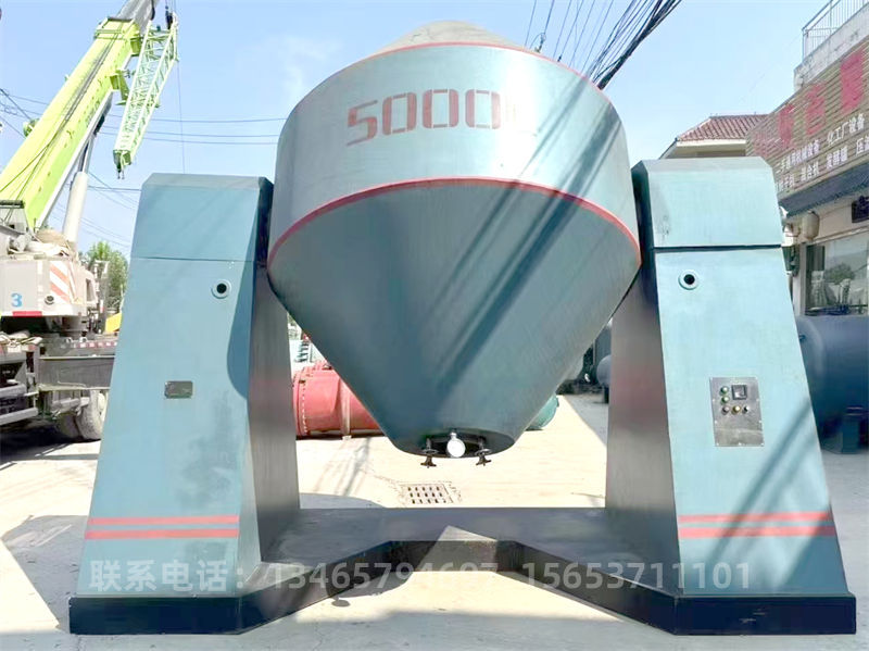 搪瓷雙錐回轉(zhuǎn)干燥機(jī).jpg 搪瓷雙錐回轉(zhuǎn)干燥機(jī).jpg