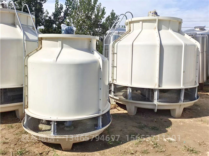 60玻璃鋼冷卻塔.jpg 60玻璃鋼冷卻塔.jpg