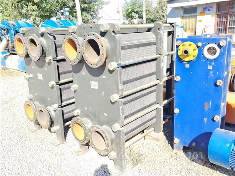 不銹鋼板式換熱器.jpg 不銹鋼板式換熱器.jpg