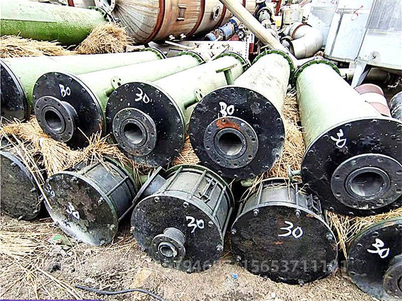 石墨換熱器.jpg 石墨換熱器.jpg