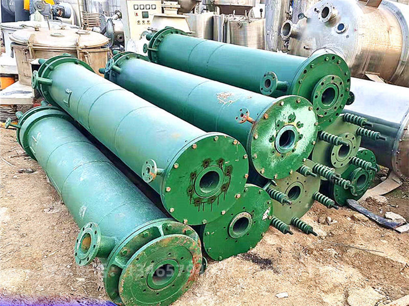 石墨冷凝器.jpg 石墨冷凝器.jpg