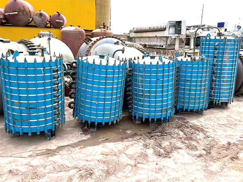 搪瓷片式冷凝器.jpg 搪瓷片式冷凝器.jpg