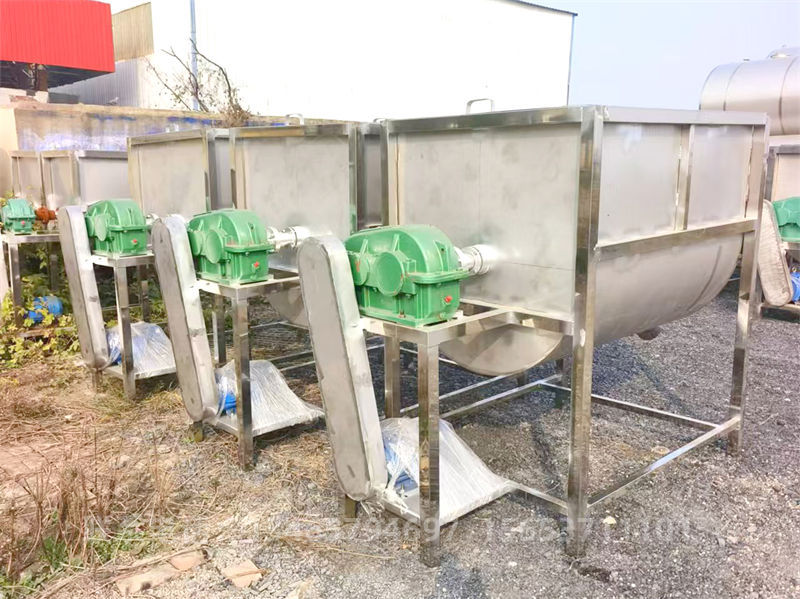 2000L不銹鋼螺帶混合機(jī).jpg 2000L不銹鋼螺帶混合機(jī).jpg