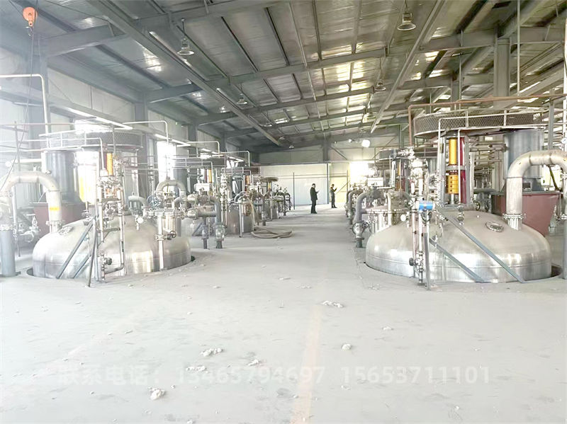 100T微生物發(fā)酵罐.jpg 100T微生物發(fā)酵罐.jpg