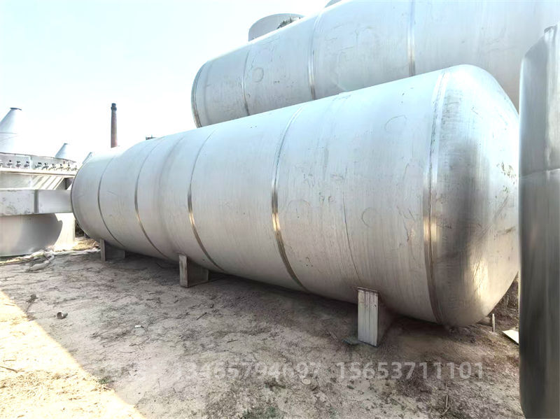 100T不銹鋼壓力儲(chǔ)罐.jpg 100T不銹鋼壓力儲(chǔ)罐.jpg