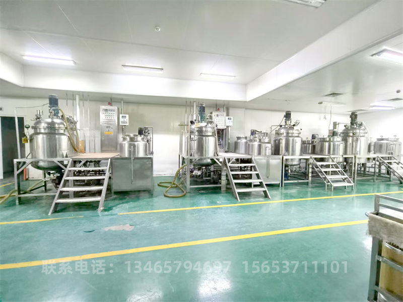 350型乳化罐.jpg 350型乳化罐.jpg