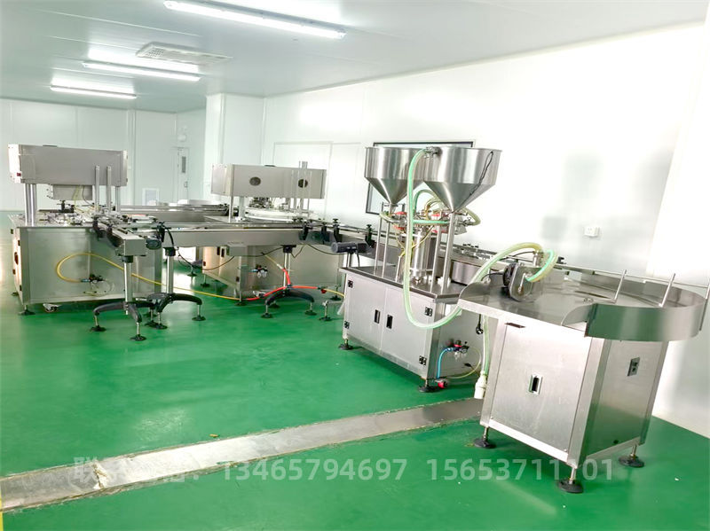 食品灌裝流水線.jpg 食品灌裝流水線.jpg